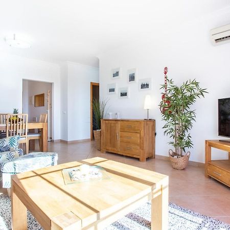 Senhora da Luz Lovely 2 Bedroom Apartment Including Pool, Stunning Ocean Views & Beach Closeby מראה חיצוני תמונה